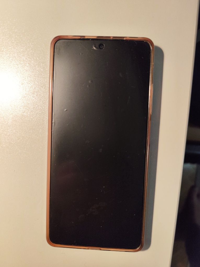 Продавам POCO X5 Pro