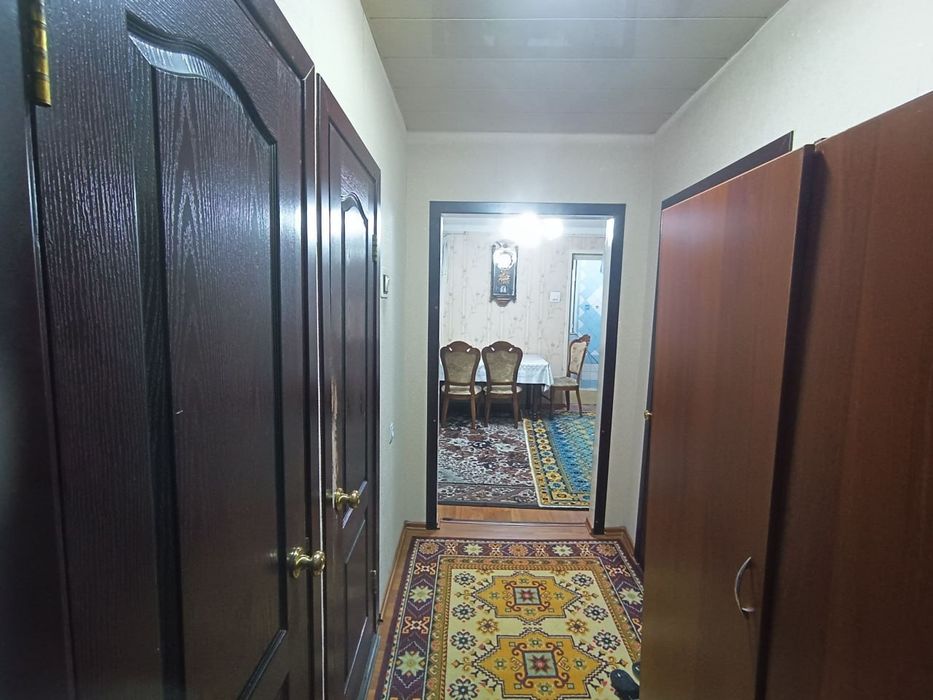 Юнусабад 18, 2в3/2/4 кирпич, два балкона