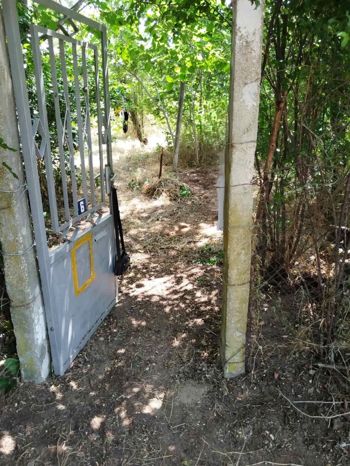Стара къща с дворно място с.Калояновец