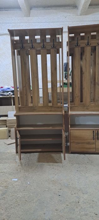 Прихожка  Размер длина 80см глубина 32см высота 1м  90см