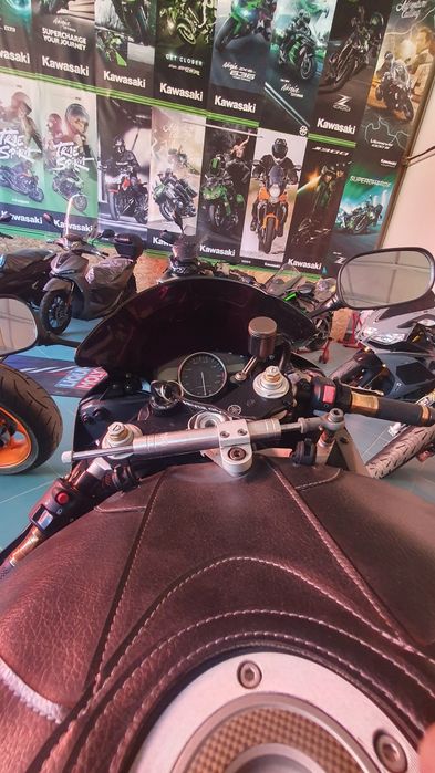 Motocicletă YamahaR6