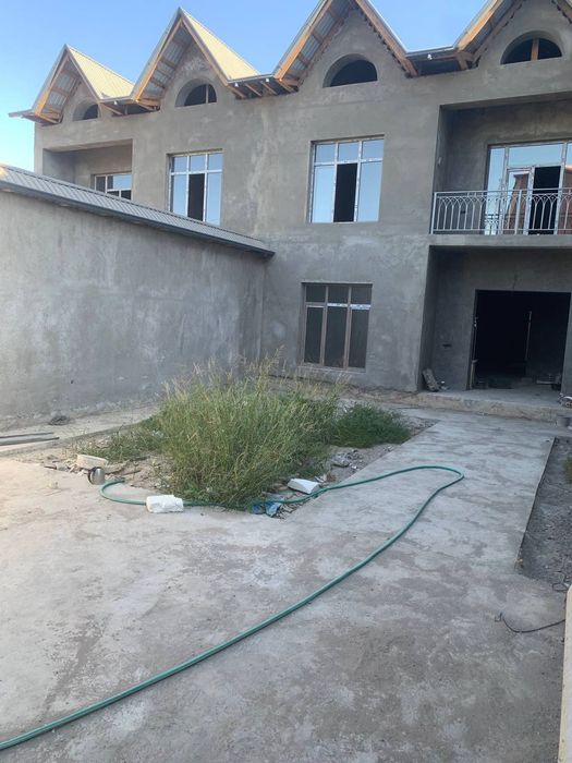 Катедж сотилади!