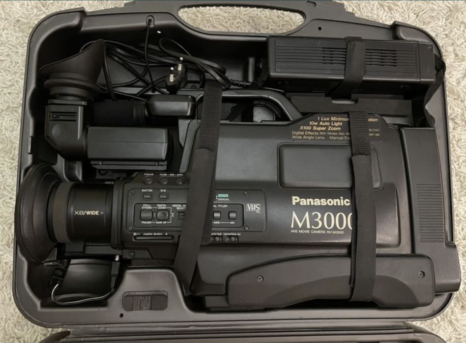 Panasonic M3000 видеокамера