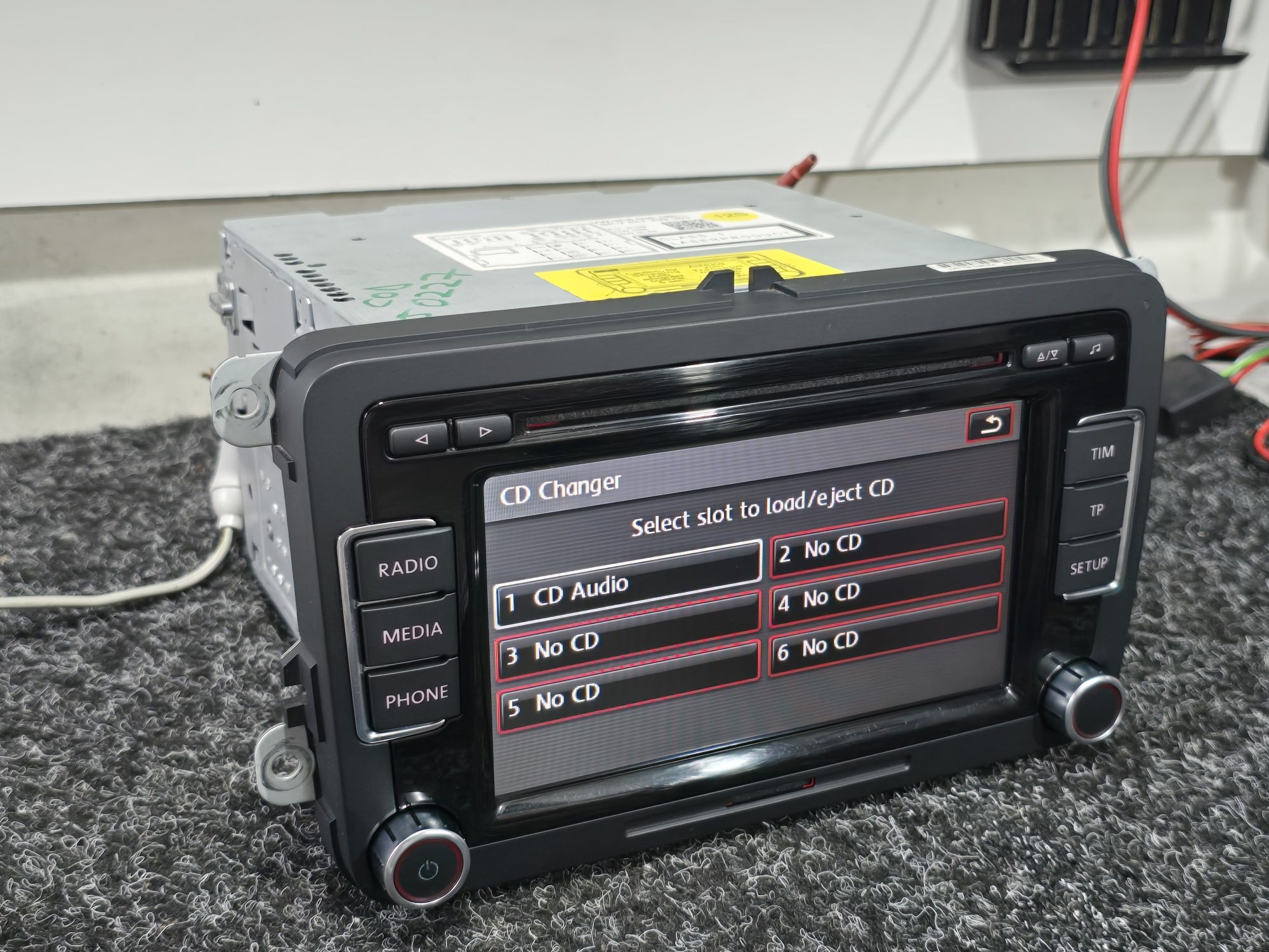 Radio Cd VW rcd-510, magazie 6 disc, sd card , color, OEM VW