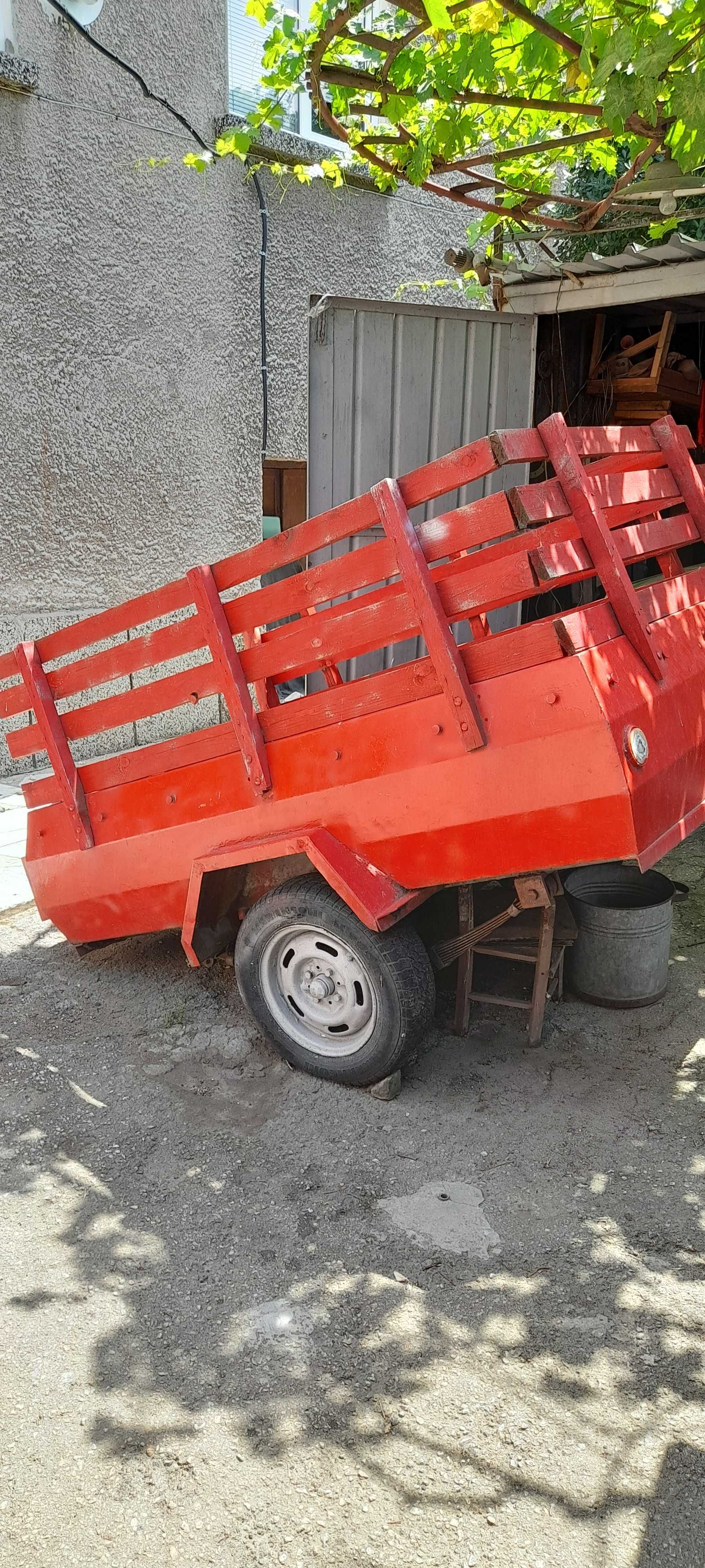 Продавам ремарке