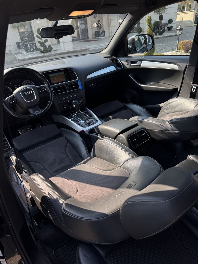 Audi Q5 S-Line Automat 3.0 Quattro/Perdelute/Faruri Adaptive