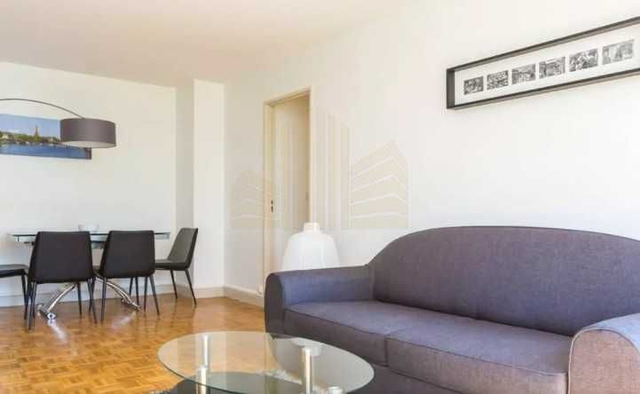 Дава се под наем Тристаен апартамент в Пловдив, Център - 72 кв.м за 234.6 € - Снимка #2