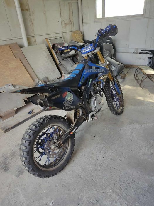Cross motor 4T 200