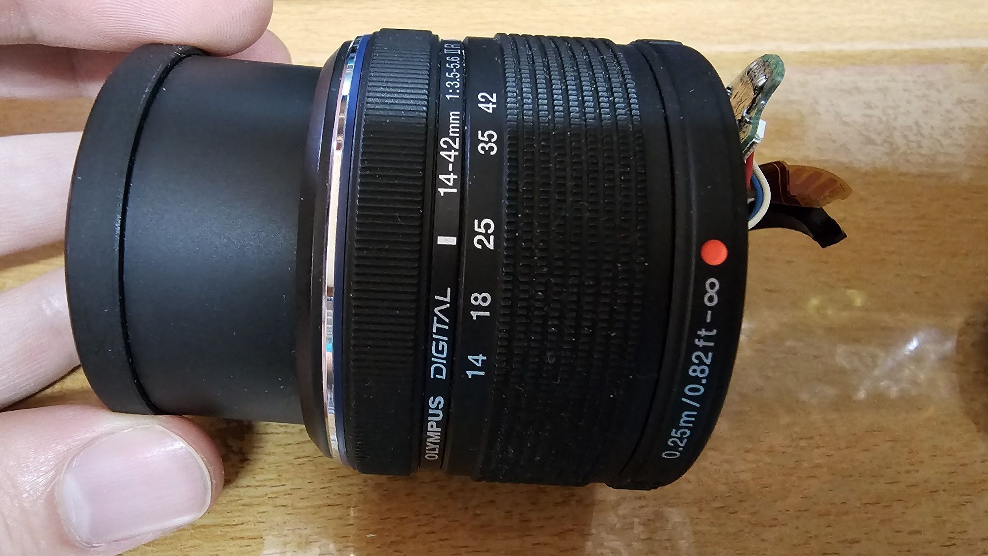 Olympus M.Zuiko 14-42mm F3.5-5.6 II R обектив със зуум ЗА ЧАСТИ