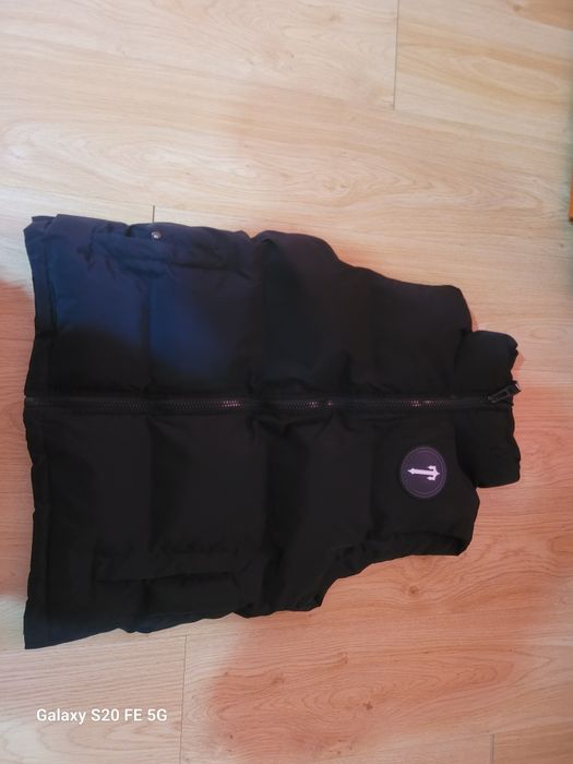Vestă Trapstar ca nouă