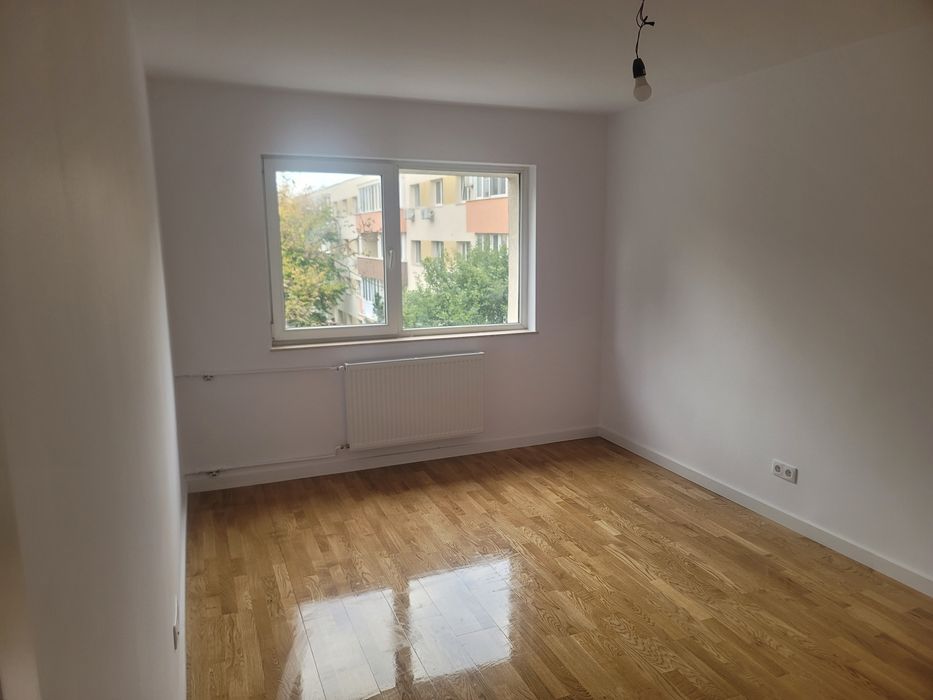 Vand apartament 2 camere