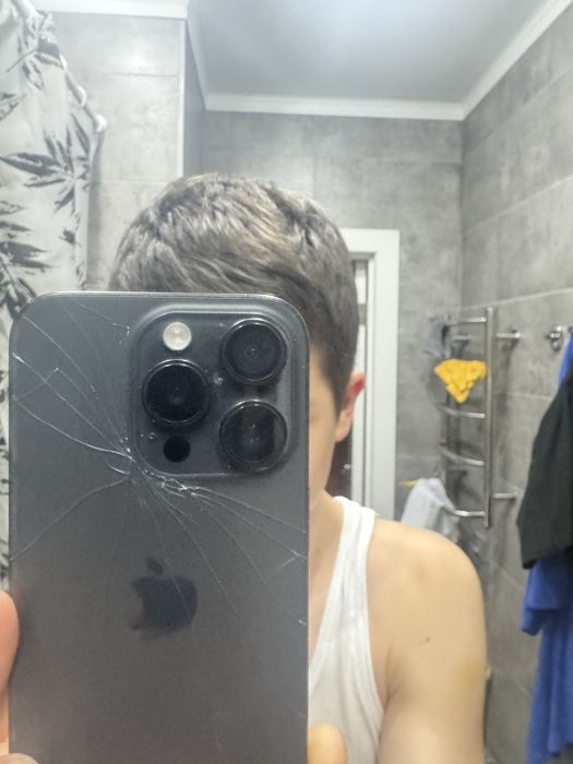 айфон 15 про без ремонт