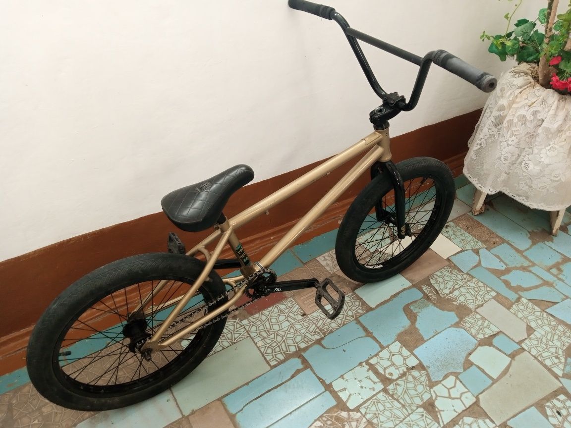 BMX Premium Subway комплектации 20го года