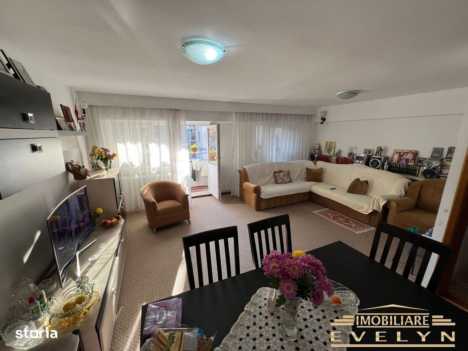 Apartament spatios 90 mp, etaj 3, complet mobilat si utilat – Piata