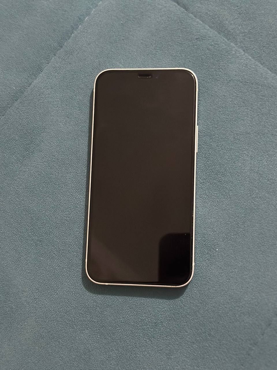 Iphone 12 mini sotiladi