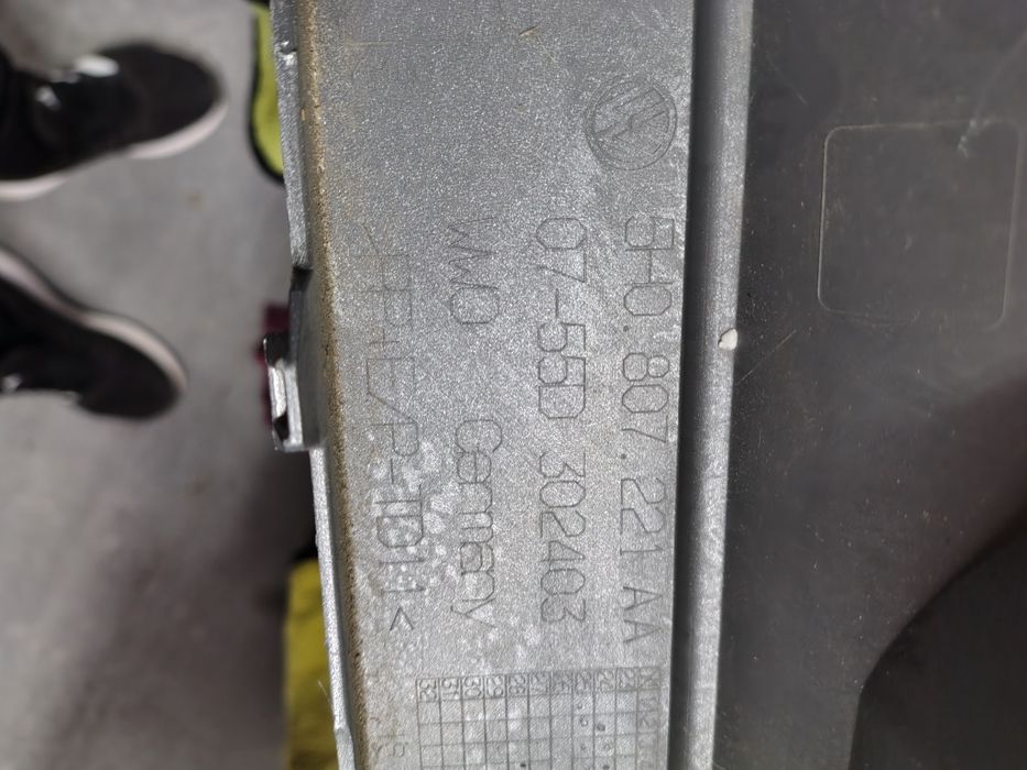 Bara fata VW Golf 8 an 2024 2025