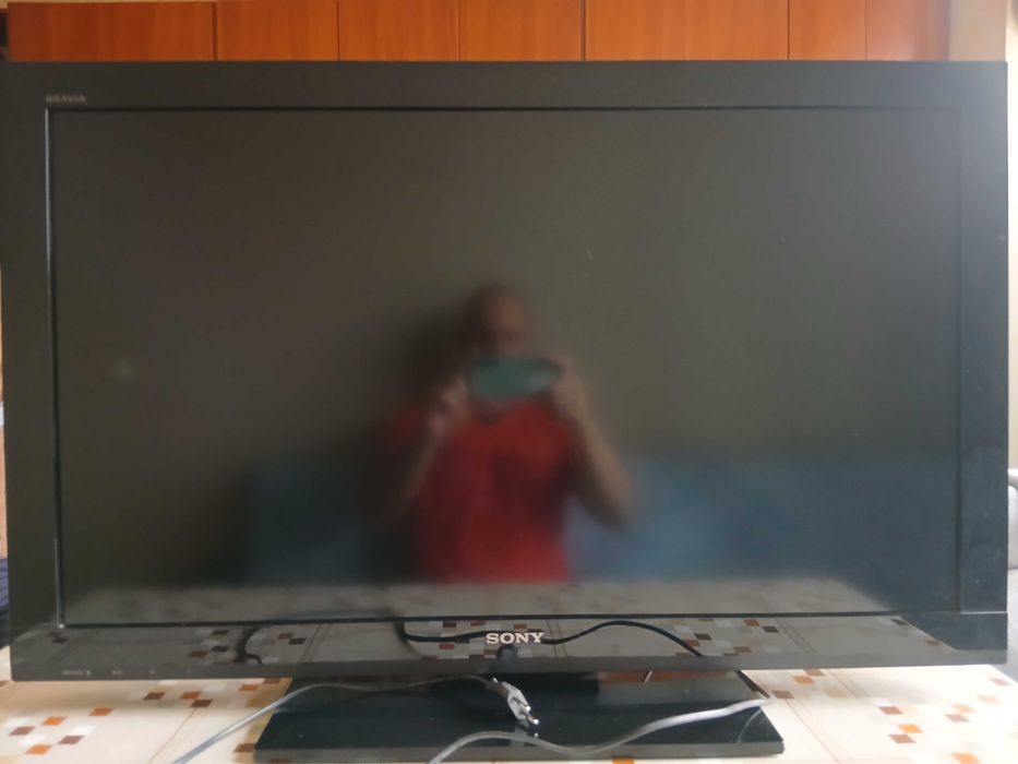 Телевизор Sony Bravia 37 инча