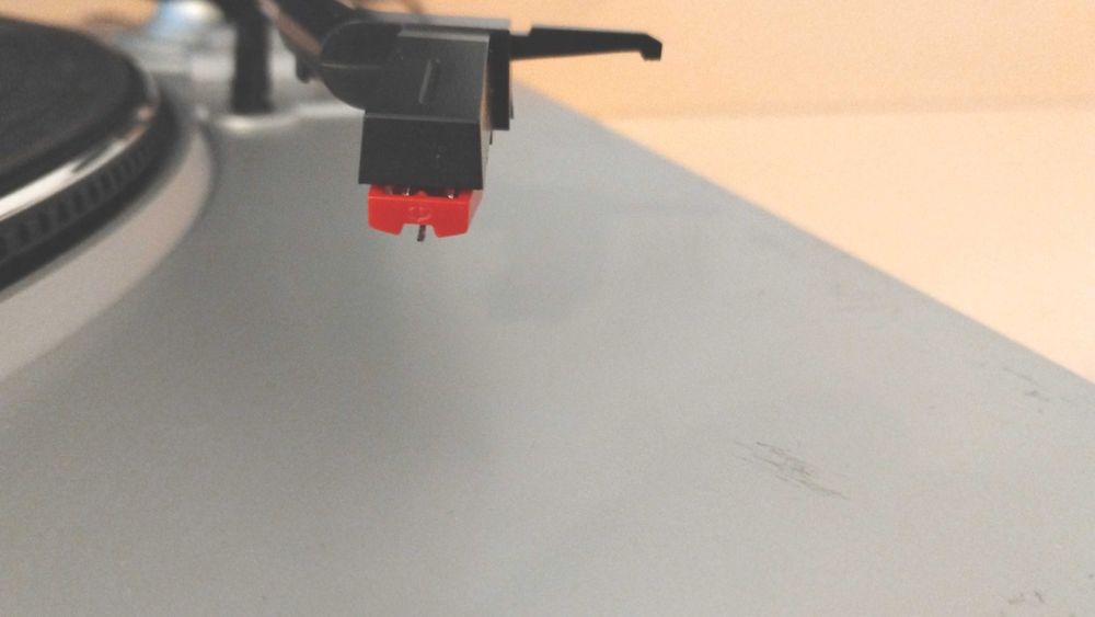 muzica pickup Lenco 3866   cu preamplif incorporat