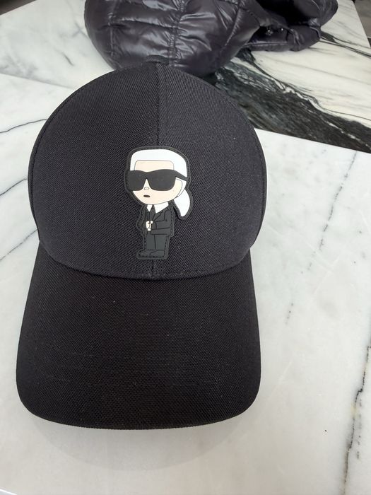 Шапка Karl Lagerfeld / Unisex & One size