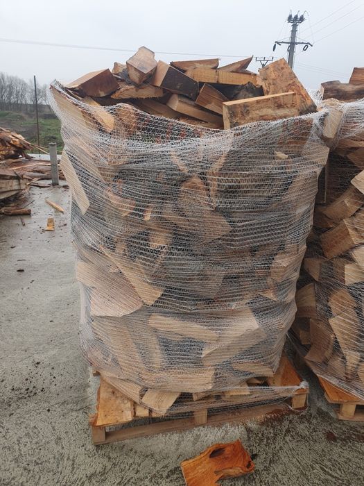 Lemn de foc de fag paletizat livrat la domiciliu