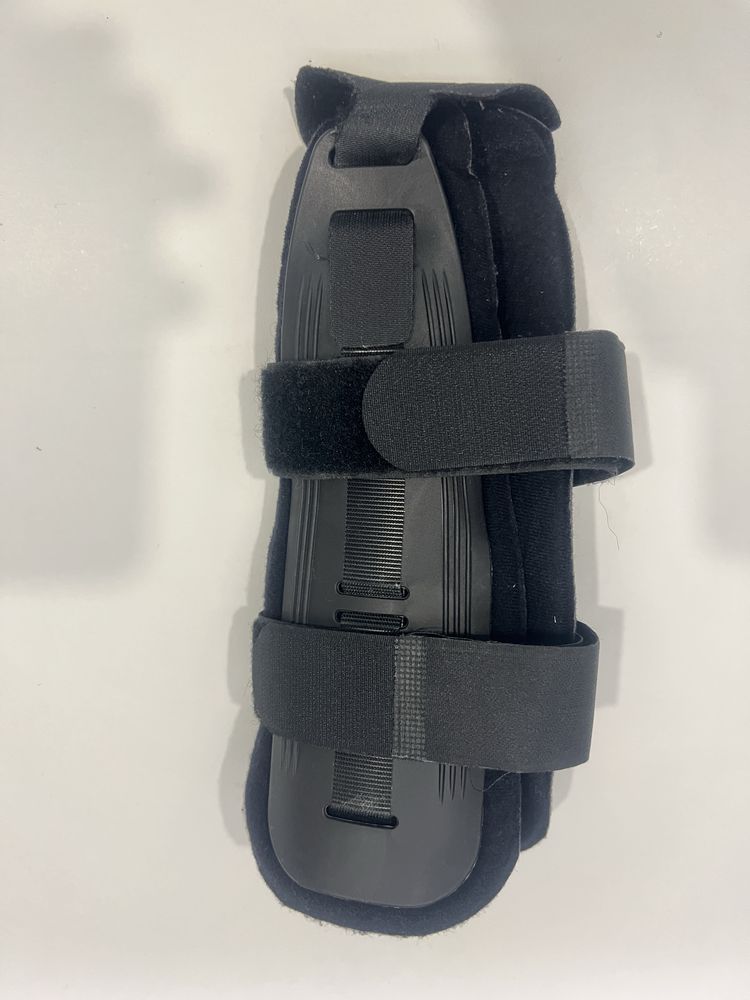 Анатомично оформени кори за обездвижване – Protect Ankle Air Foam