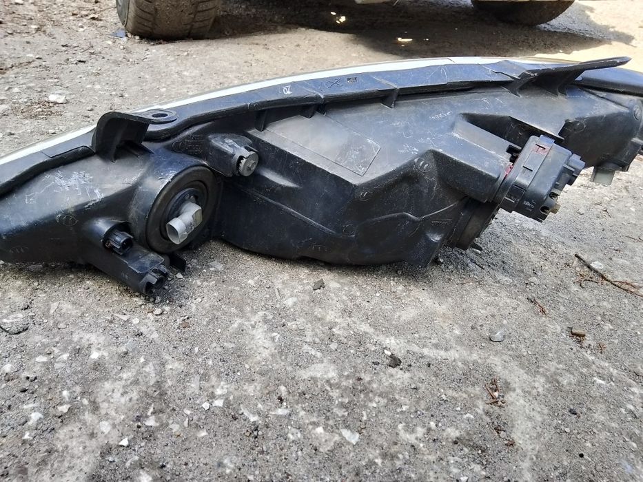 Фарове за Toyota Previa II 2000-2006 година
