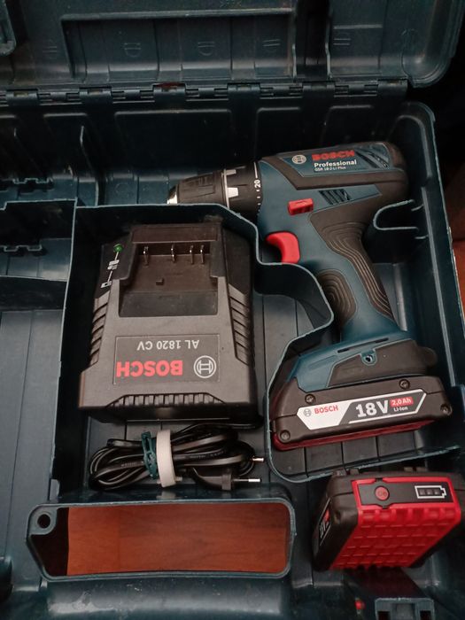 Bormașină Bosch GSR 18-2 LI Plus și GSB 18-21