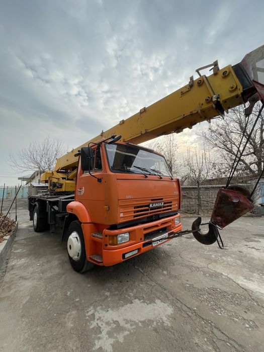 автокран Камаз сотилади 18м стрелы 16т грузоподъемность крантас