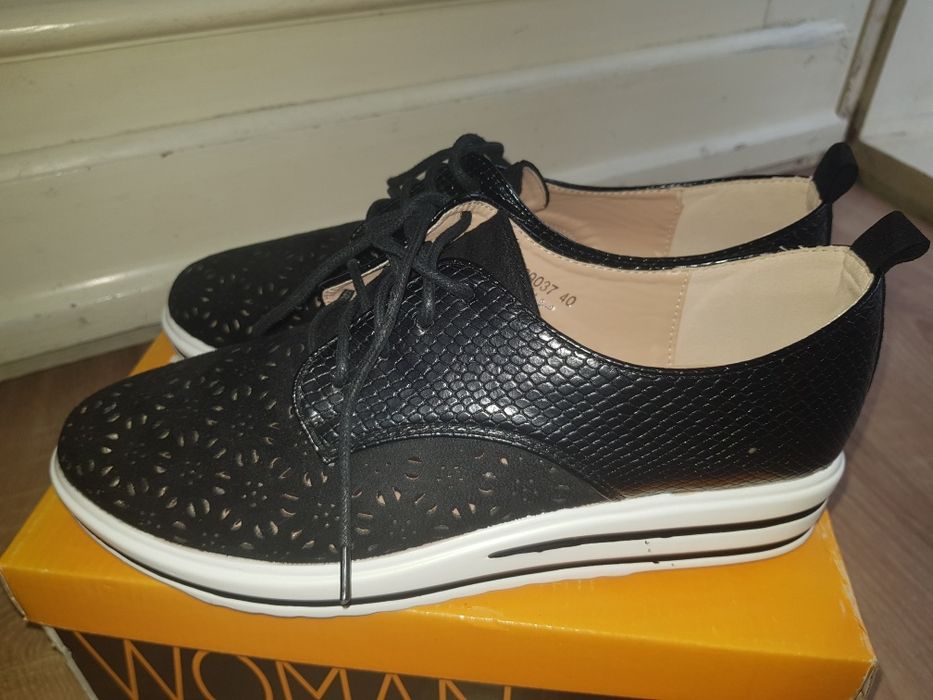 Дамски обувки на Mat Star