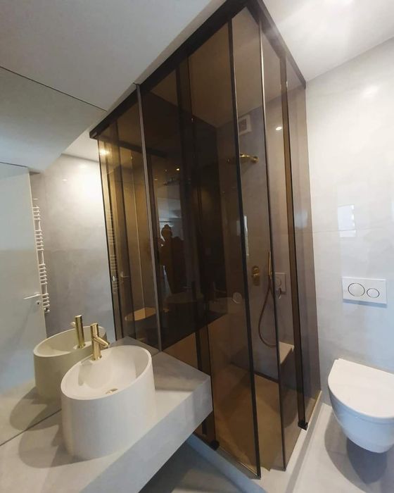 Cabina de dus batanta sau glisanta din sticla