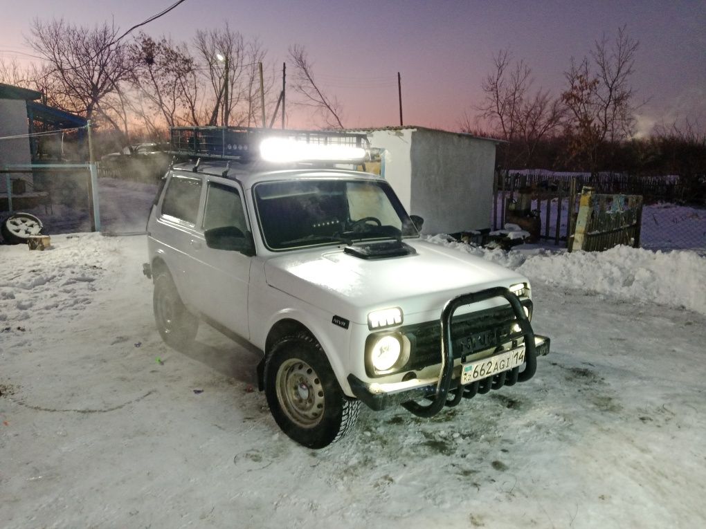 Продам ниву хтс 2007 года инжектор