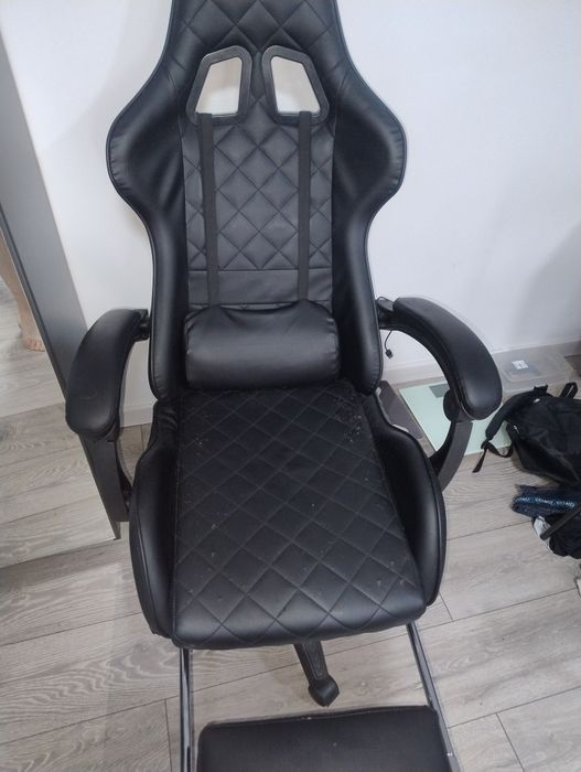 Scaun gaming folosit