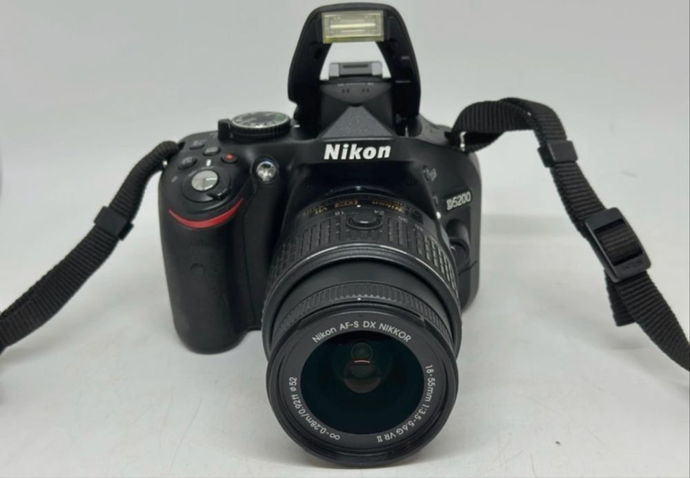 NikonD5200/Nikon AF-S Nikkor 55-200mm f/4-5.6 G ED VR DX