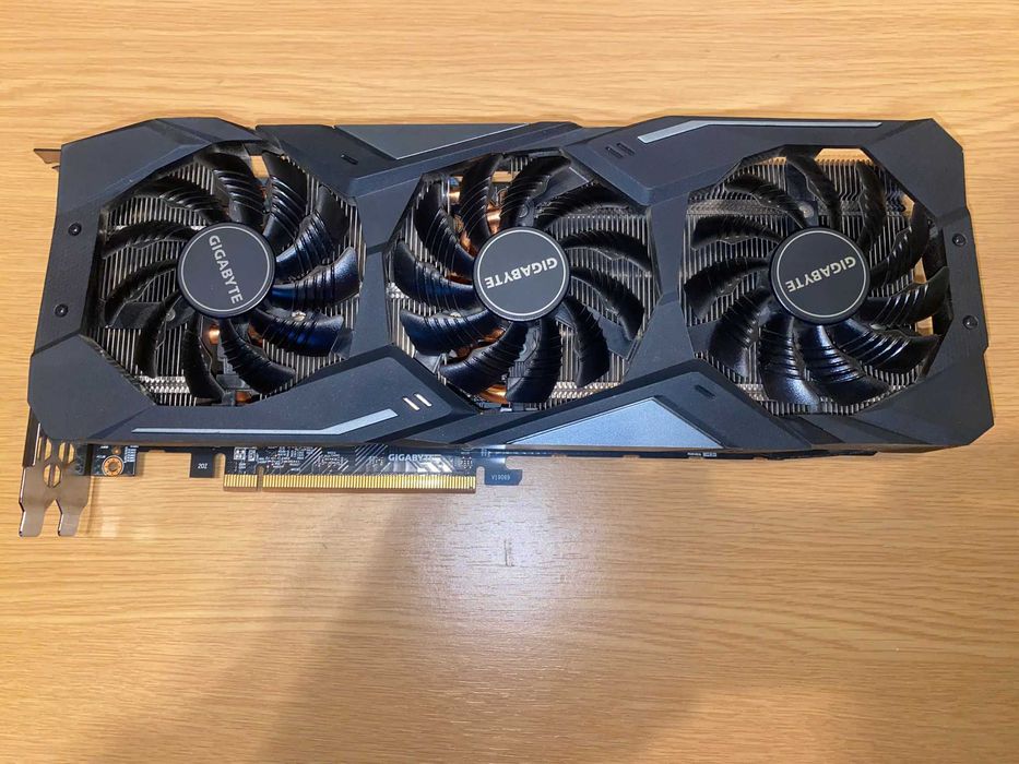 Placa video GIGABYTE Radeon RX 5700 GAMING OC 8GB GDDR6 256-bit