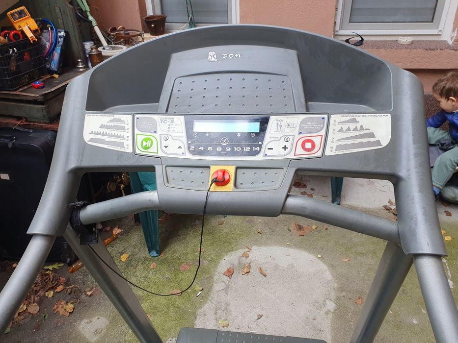 Vând banda de alergat