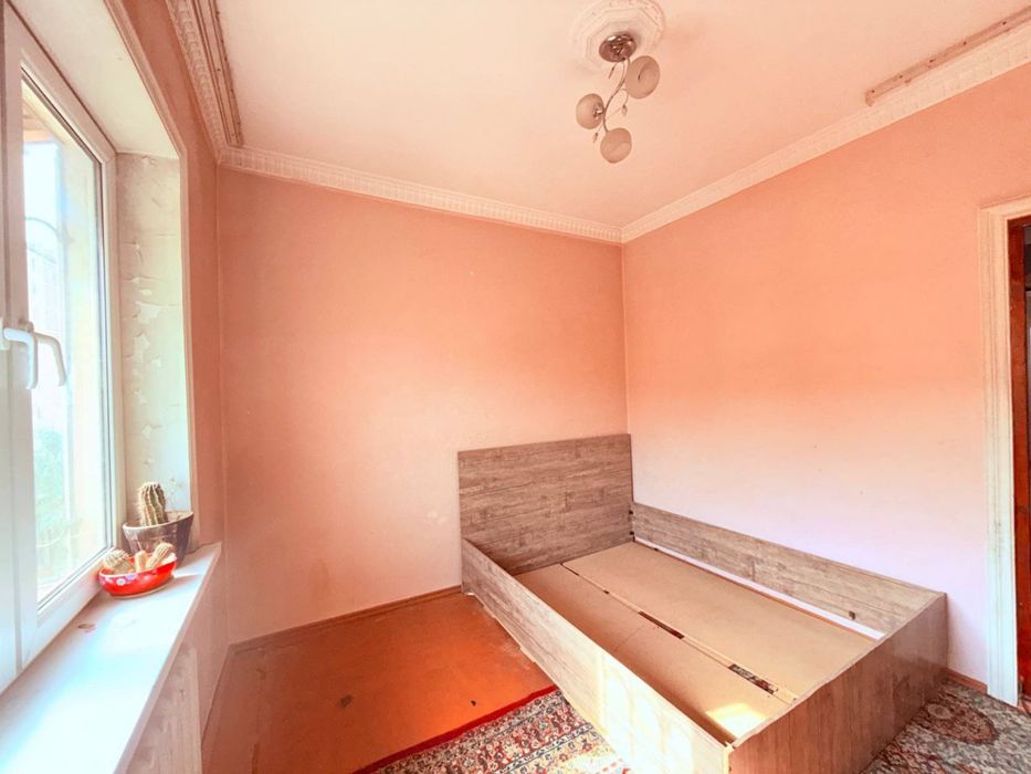 Продаётся 3 комнатная квартира с отличной локатцией