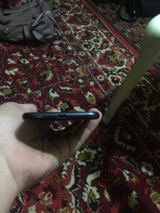 Iphone 7 holati zor aybi yo 32gb