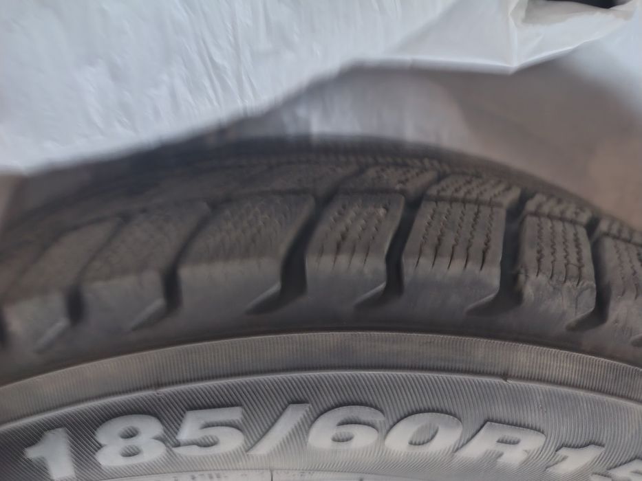 Шины  зимние  в хорошем состоянии