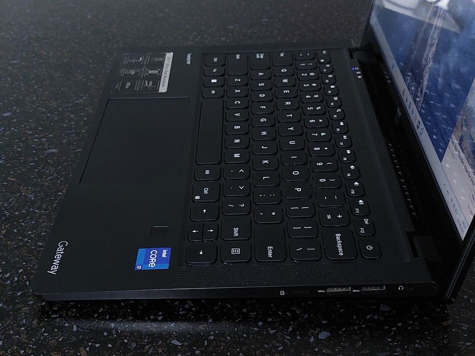 Gatwey ноутбук сотиладт i7-1255U