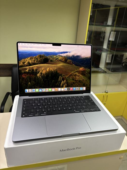 Ноутбук Apple MacBook Pro A2918 M3 8/512 рассрочка KASPI