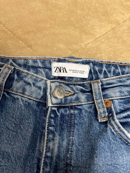 Джинсы Zara