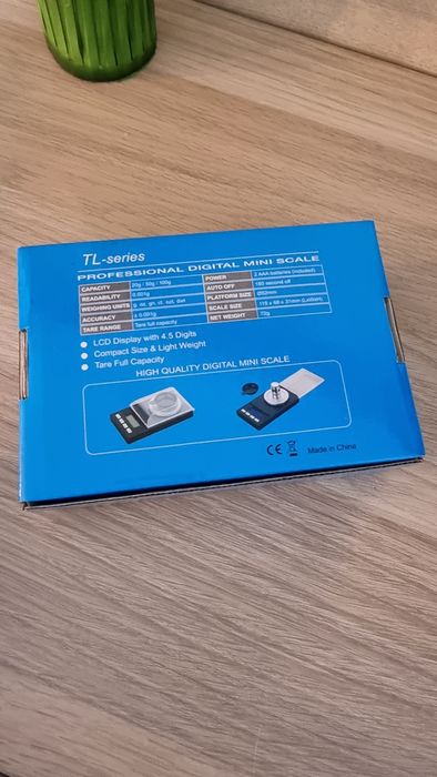 Cântar electronic de laborator cu 3 zecimale