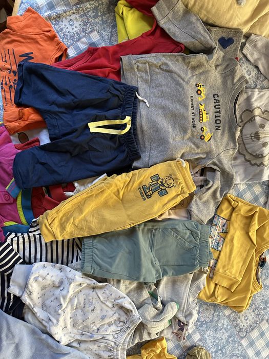 Бебешки и детски дрешки