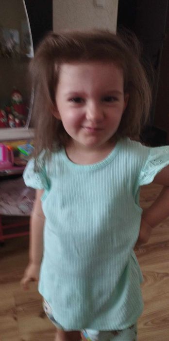 Преподавам уроци по Бел и Математика и подготвям за първи клас.Приемам