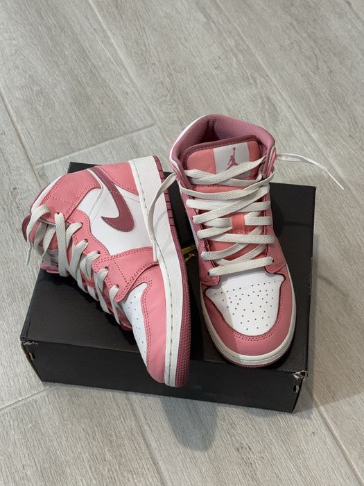 Air Jordan 1 MID Rose Whisper 37.5