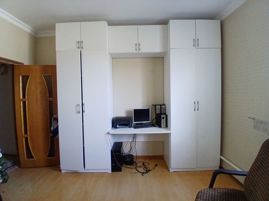 Шкаф с рабочей зоной