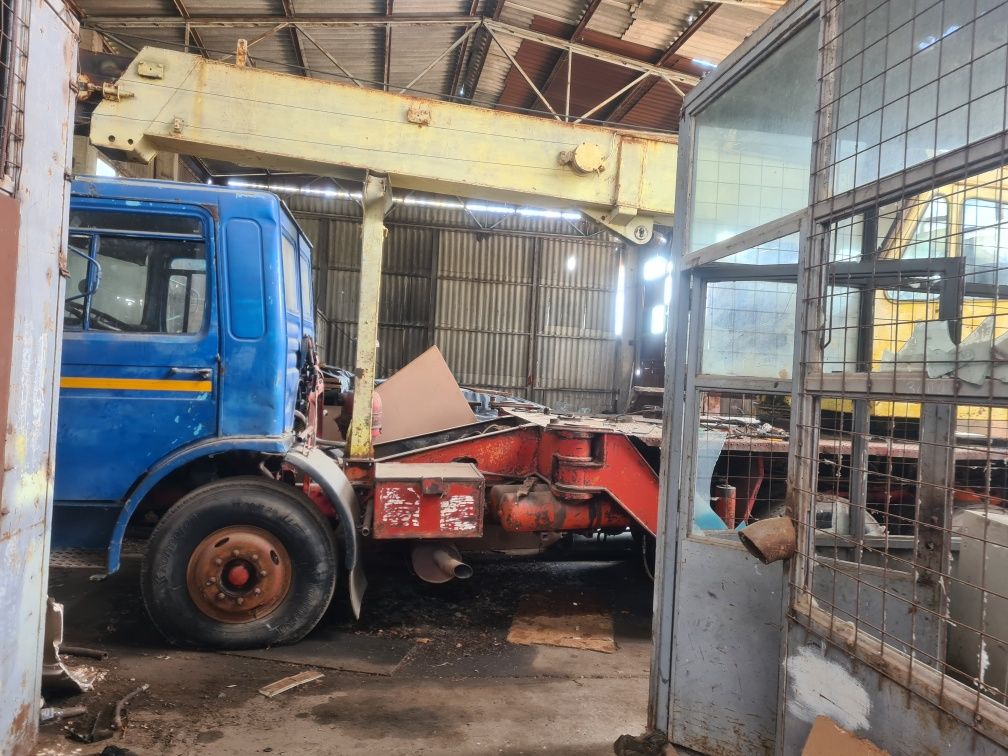 Macara UMT 12,5 T
Motor segmentat
Ambreiaj nou
Macaraua nu a mai fost