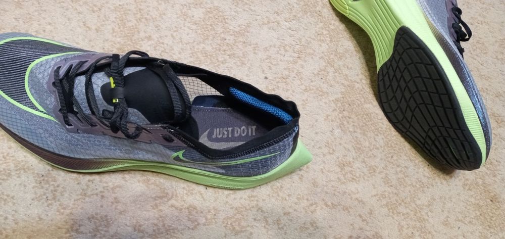 Новые беговые Найк, 44 размер