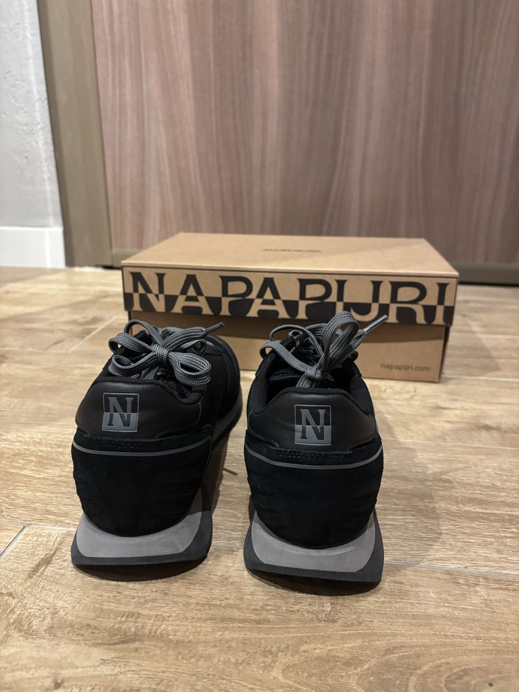 Черни Napapijri Обувки