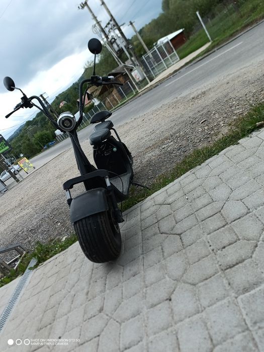 Vând scuter Harley sau schimb cu cross